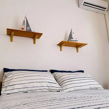 Hébergement de vacances Casa Fronte Mare Con Giardino Privato - - Lipari
