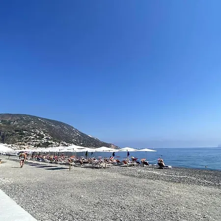 Casa Fronte Mare Con Giardino Privato - - Lipari * 칸네토