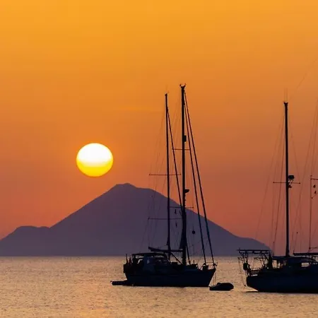 Casa Fronte Mare Con Giardino Privato - - Lipari 펜션 칸네토