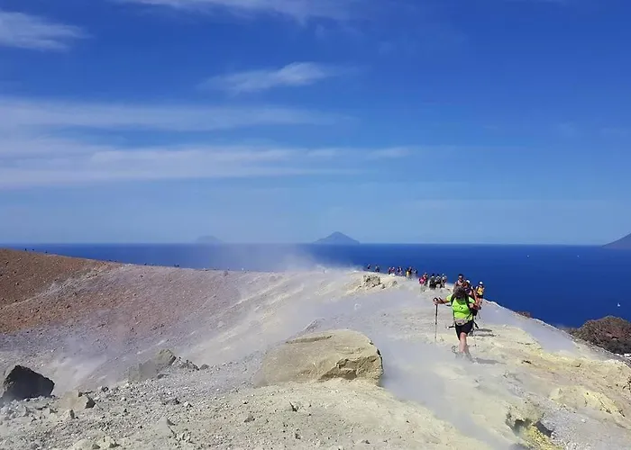 Casa Fronte Mare Con Giardino Privato - - Lipari Semesterbostad *