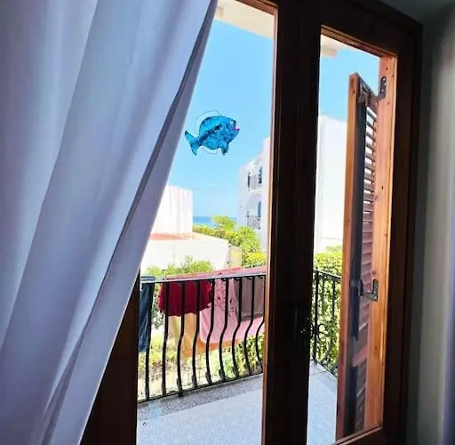 Casa Fronte Mare Con Giardino Privato - - Lipari