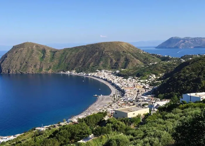 Casa Fronte Mare Con Giardino Privato - - Lipari Semesterbostad *