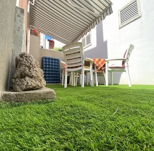 Casa Fronte Mare Con Giardino Privato - - Lipari Semesterbostad *