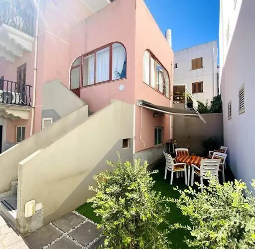 Casa Fronte Mare Con Giardino Privato - - Lipari *